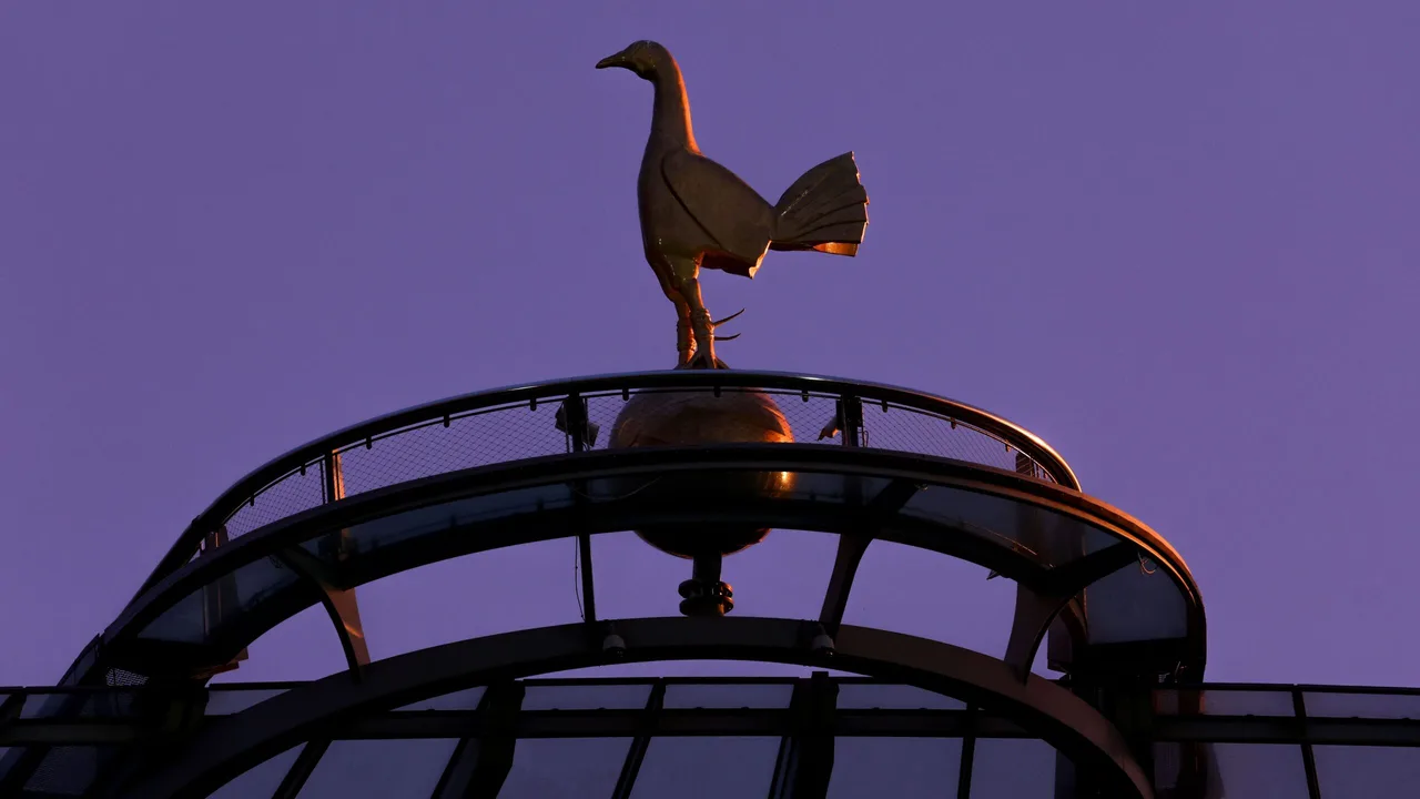 أول رد فعل من توتنهام تجاه تعيين كشاف جديد يشجع الغريم أرسنال